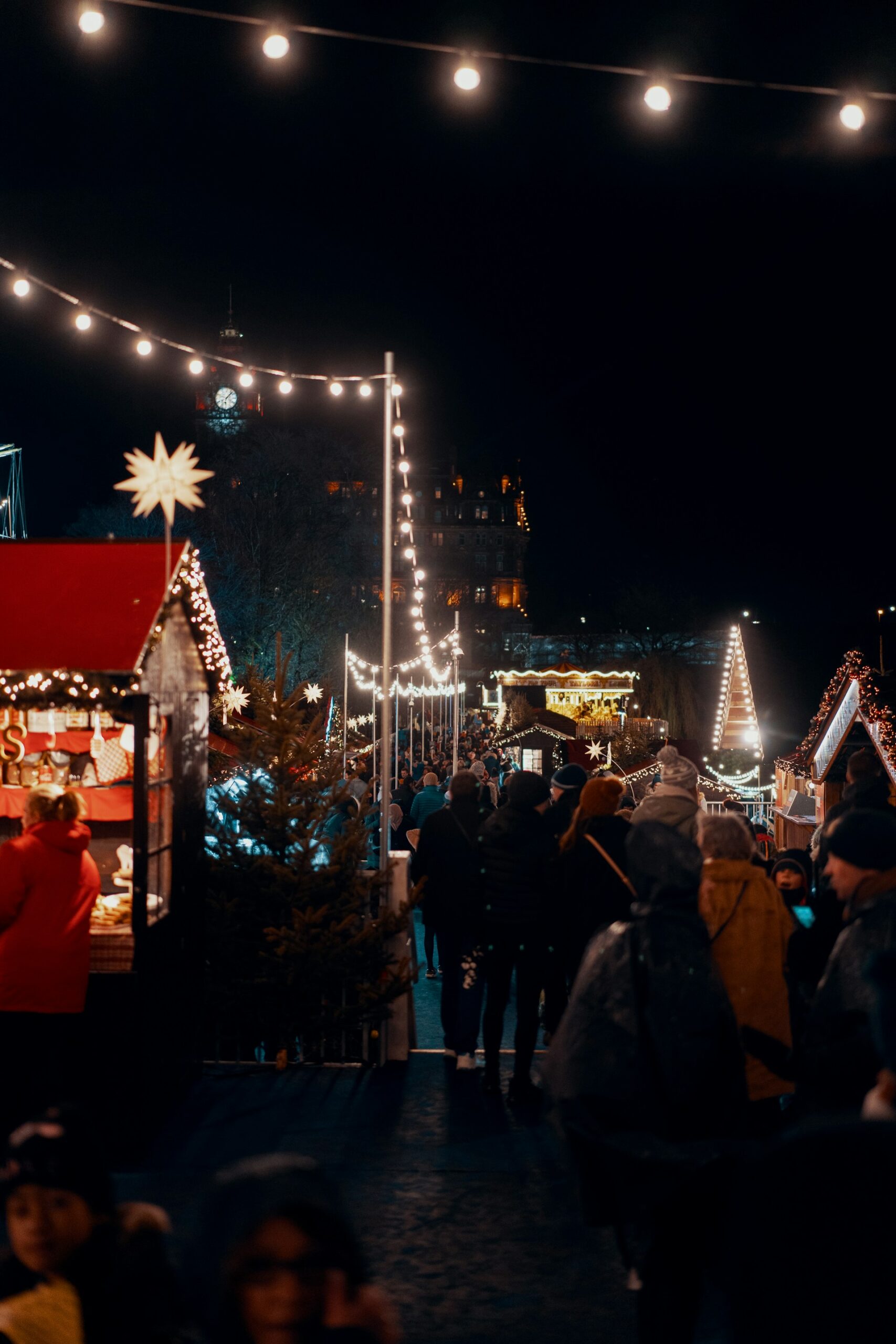 Weihnachtsgarten im Antik Lokales